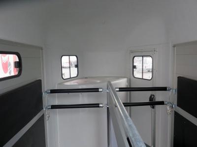 Cheval Liberte Hippo 2-paards koetstrailer met zadelkamer
